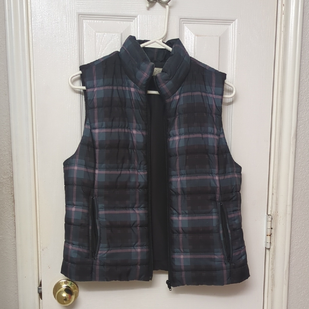 LOFT Plaid Puffer Vest - Black and Blue